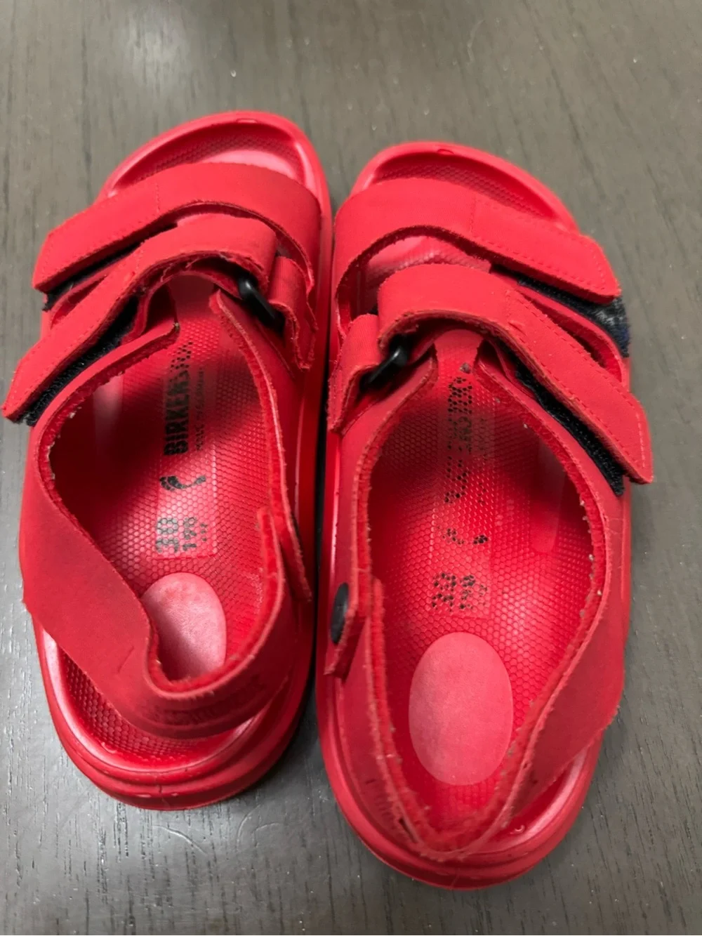 Birkenstock   Mogami HL  Kids Bright Red Double-Strap Sandals size EU30 us 12